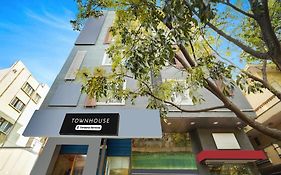 Super Townhouse Btm Layout Near Madiwala Lake Formerly Q Rooms